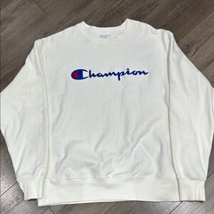 Champion Men's white  Crew neck Sweater EUC XL